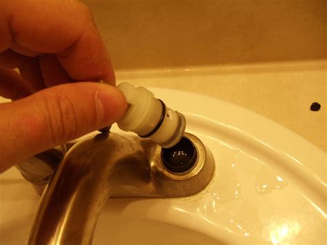 bathroom sink handle leaking|How to fix a leaking bathroom faucet handle (replacing a stem。